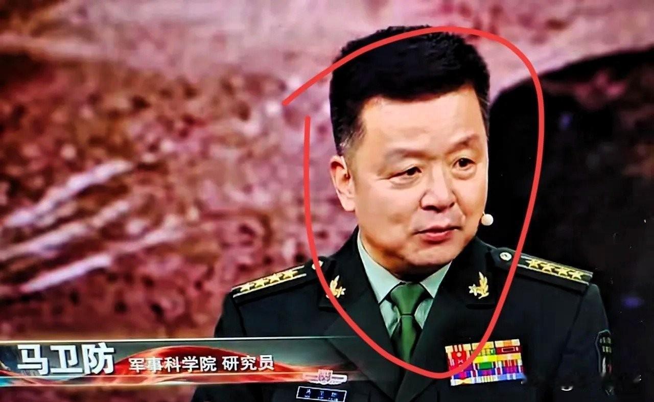 网上那段节目片段我也刷到了。嘉宾讲历史脱口而出全名，没带“毛主席”仨字，弹幕当场