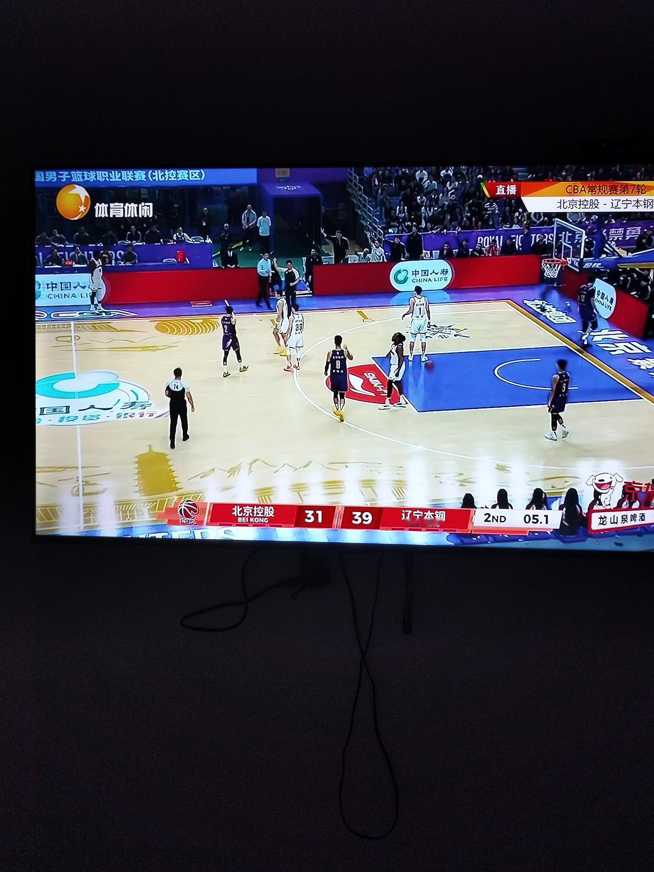 随着北控控股男篮81:77赢辽宁本钢男篮。

也完全暴露出来辽宁男篮最真实的模样