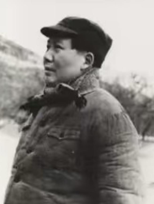 40年来，真理得到了验证，抹黑毛主席的人，证实了他的愚蠢，否定毛主席的人，证明了
