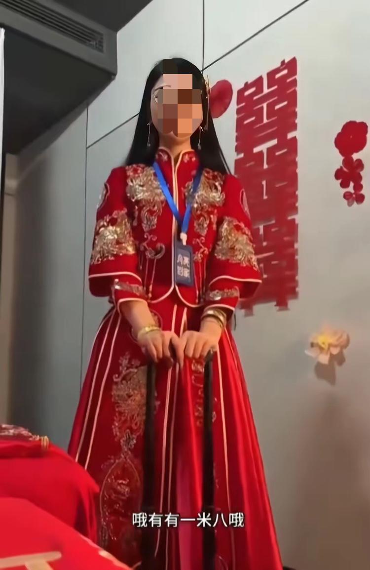 太原足浴圈这波操作也太敢了！日月潭足浴的“古代婚礼闹洞房”主题火到出圈，红妆婚房