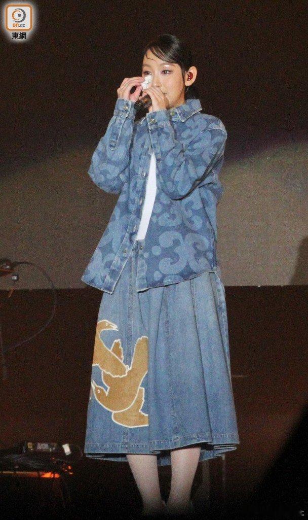 樂壇小天后炎明熹去年自組工作室獨立發展，年紀輕輕已擔起老闆角色，急速成長。日前她