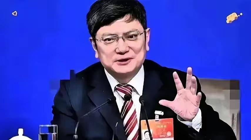 中央纪委新报告：枪口为何突然转向？

老百姓天天打交道的，不是啥“大老虎”，而是