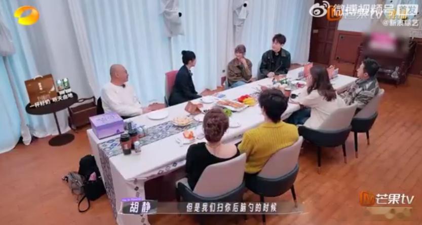 董力破防这段互动看得出来，董力和阿诺之间的关系真的是轻松又自然，每次都能带来笑点