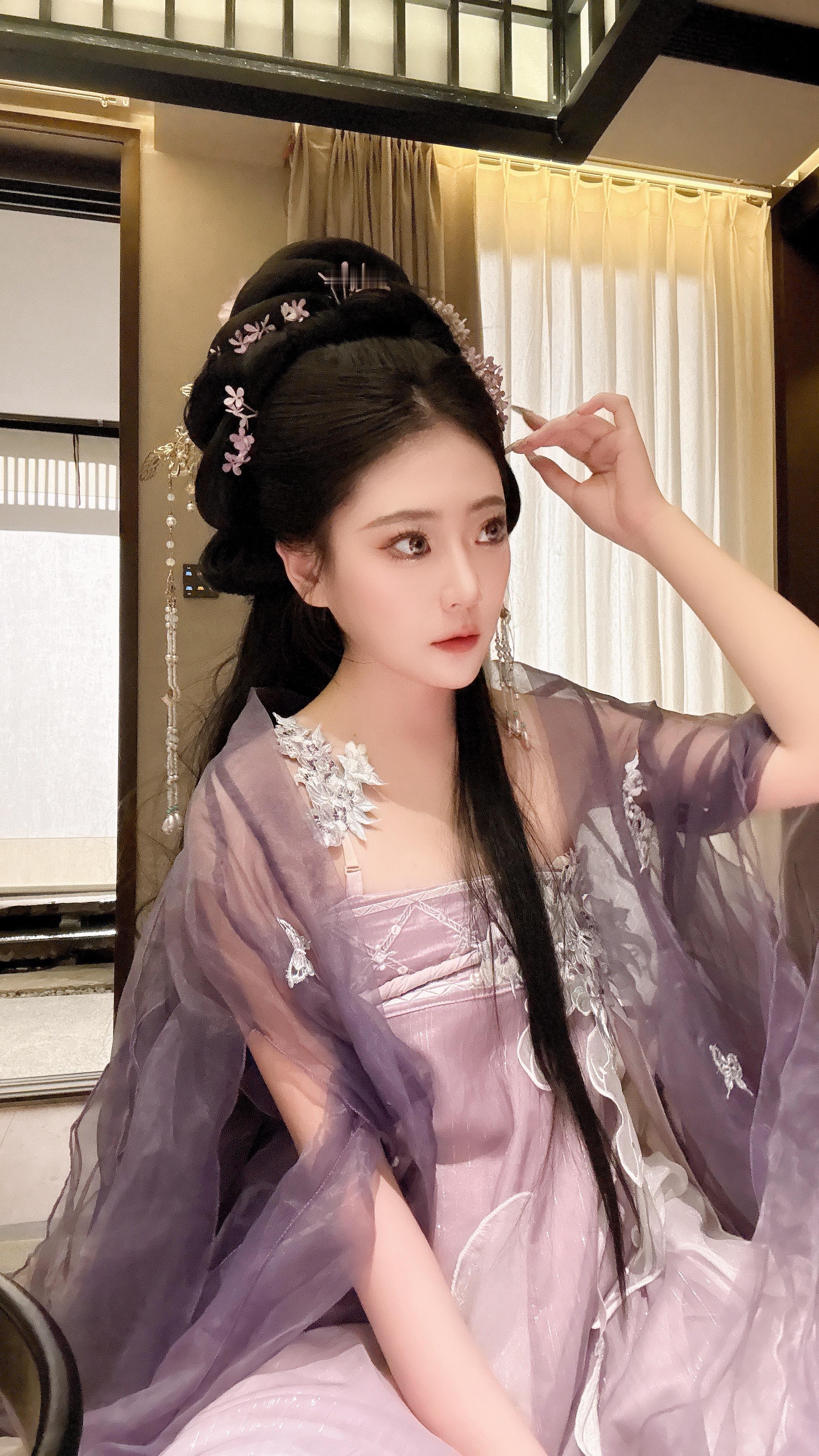 穿越重生之在宫斗片里活过第三集稍显做作那女的 