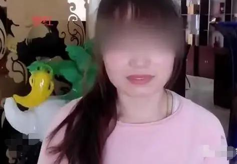 贵州毕节，一个看似普通的乡村故事，却揭开了家庭矛盾的惊天悲剧。打工在外的张超，没