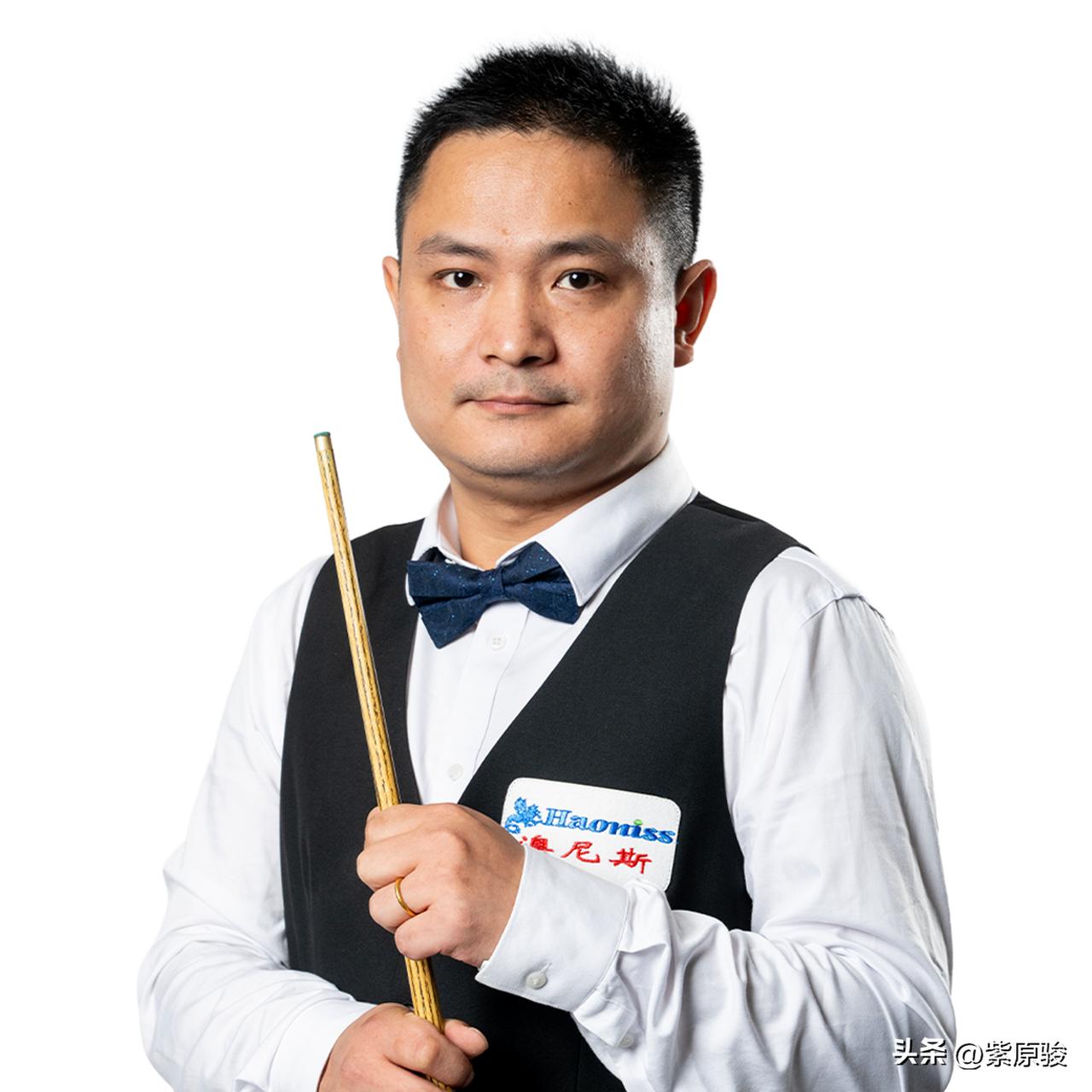 迪克梅退赛，许医尘自动晋级32强。德国选手迪克梅刚刚在西班牙甘迪亚参加完欧洲锦标