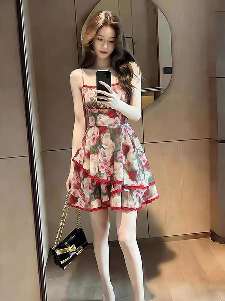 取悦自己，才能做最好的自己​​，生活嘛，总得慢慢来，从美美的穿搭开始！