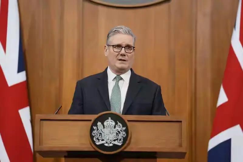 英国首相斯塔默访华，从28号持续到31号，
这次访华带阵容非常豪华，显然带着诚意