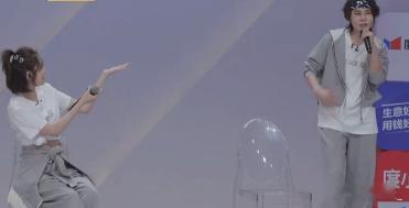 浪姐白买版权 唱半天，台下观众无一人听出这歌是《心愿便利贴》原来浪姐今年还增加了