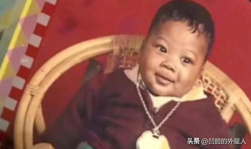 2000年8月，上海老太，在买菜的路上，捡到一名弃婴，儿女们一致反对！然而，老太