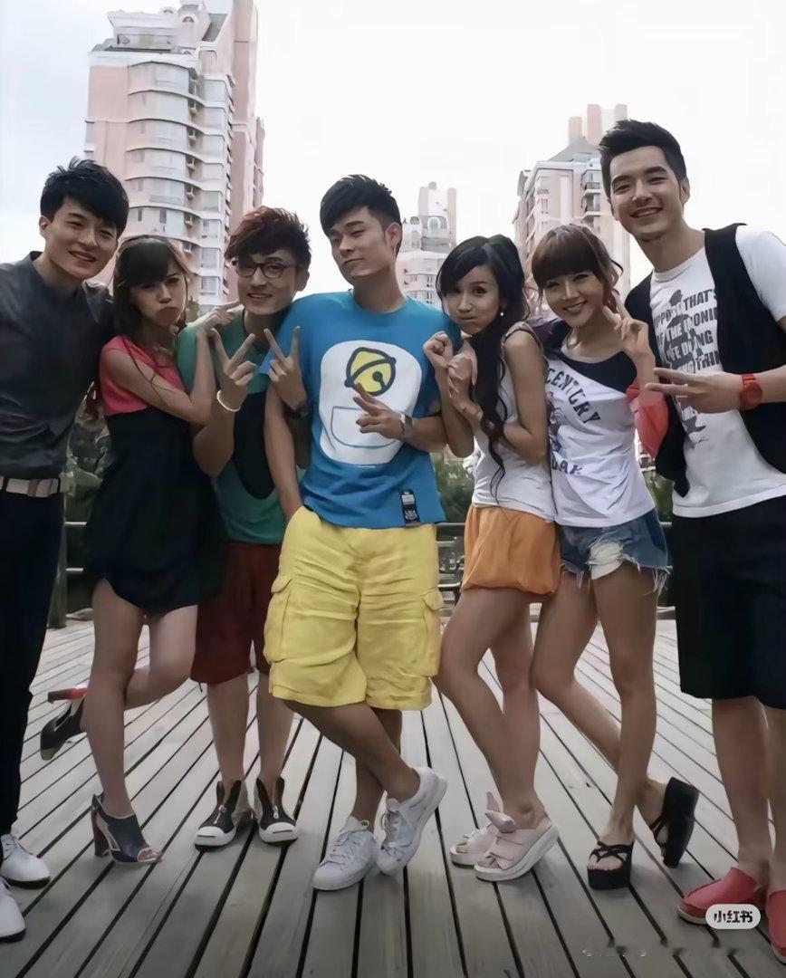 爱情公寓2026迎来了NPC宣发期以前看的时候没发现有什么现在看感觉都是青春的回