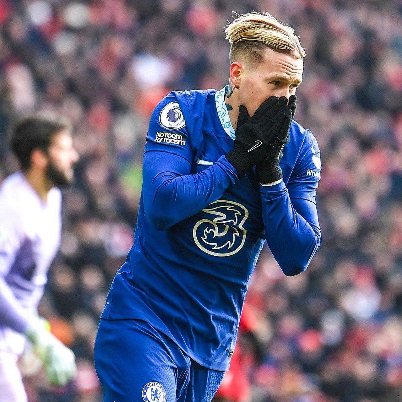 罗森尼尔：暂未接洽穆德里克，时机成熟再谈🔥切尔西vs水晶宫赛前发布会，新帅罗森