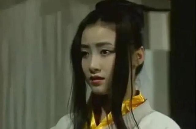 话说三国那会儿，东汉末年乱成一锅粥，各地诸侯你争我抢，孙家兄弟孙策和孙权在江东打