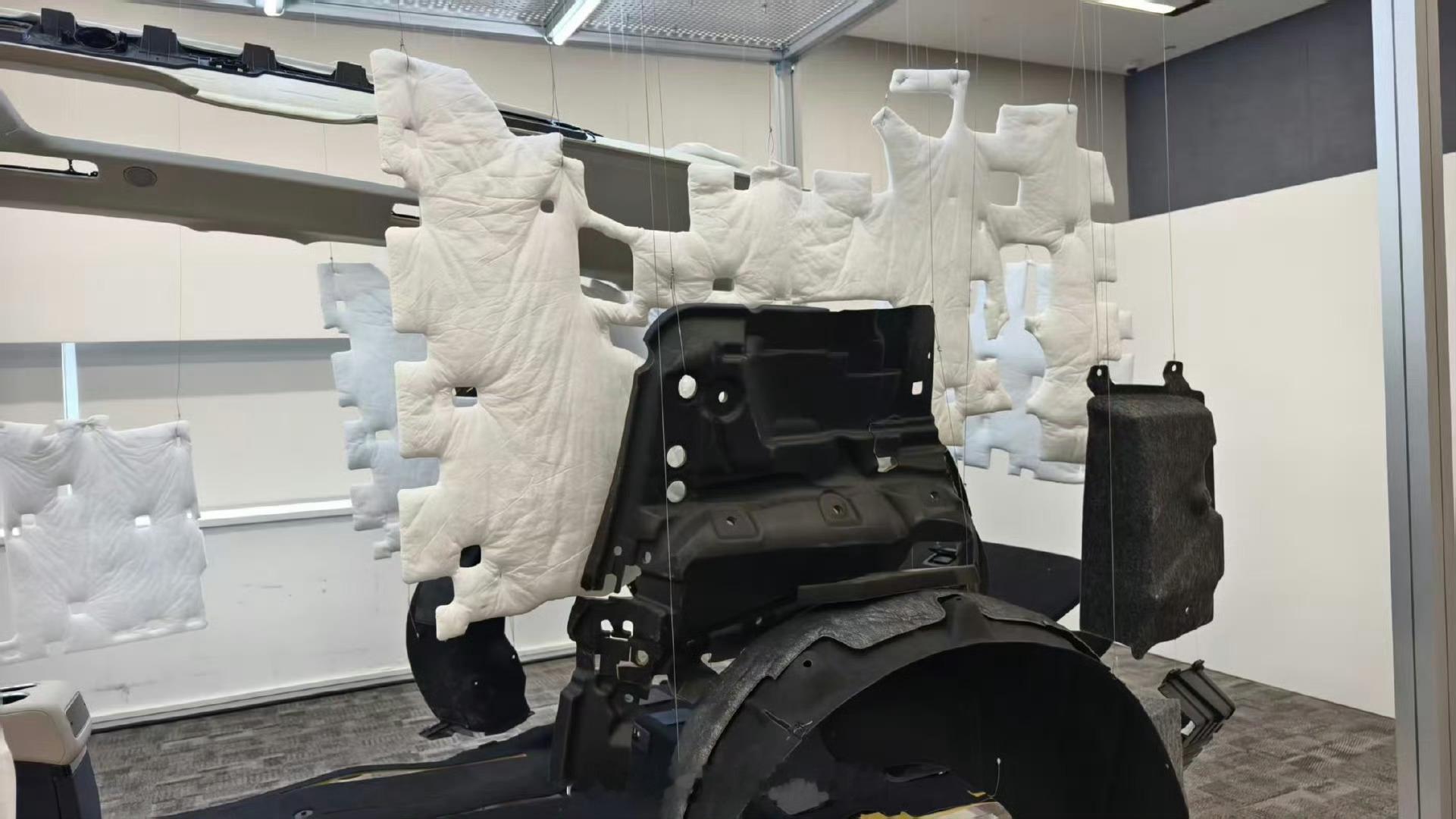 理想这句“臭搞技术的”看似在玩梗，背后其实全是它近几年在NVH（噪音、振动与声振