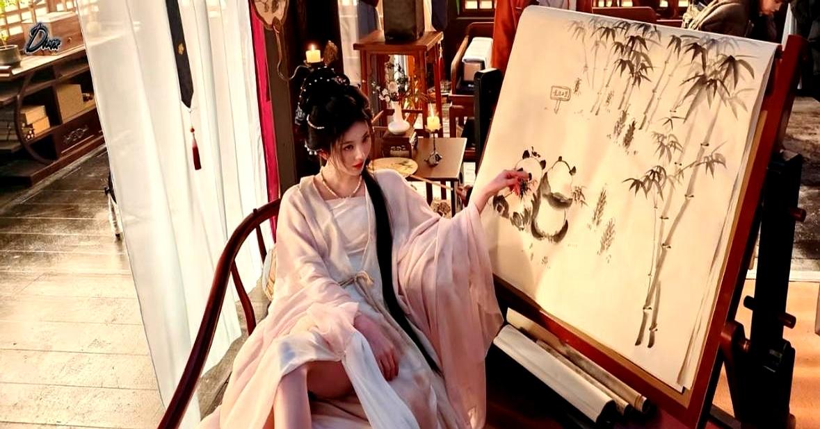 最抢戏的，往往不是女主。
《逐玉》热播，很多人盯着主线权谋和爱情，真正把讨论度