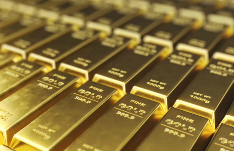 金价暴跌有大学生把生活费亏没了 大学生就不要去炒黄金了吧，普通人没有啥内幕消息的