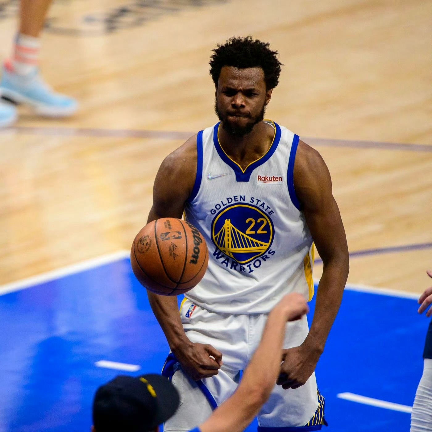 想唱一首 大家都听过的歌  思念是一种 