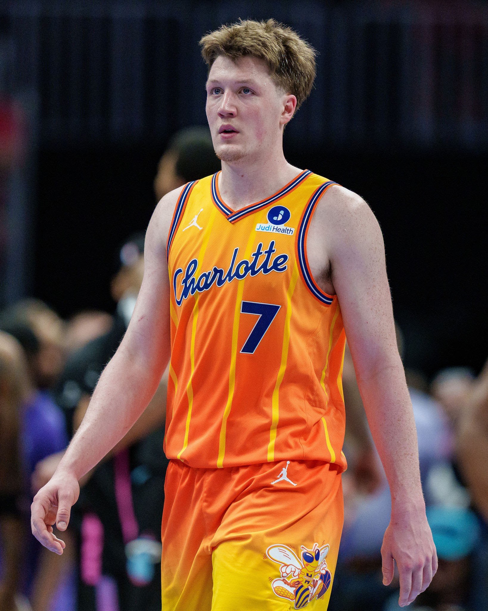 康尼普尔成为NBA历史首个领跑联盟三分榜的新秀球员nba