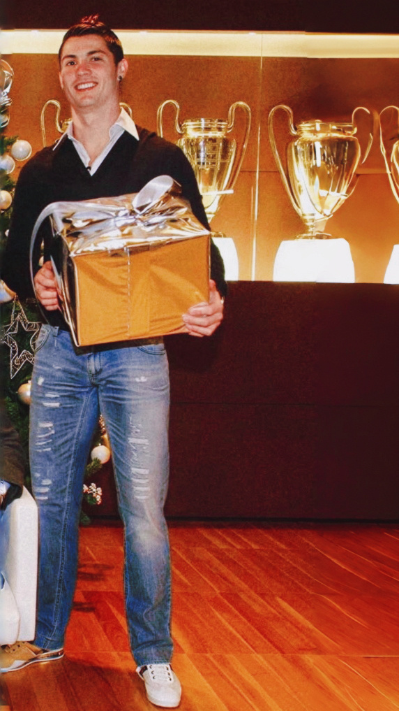 给你送礼物的克里斯