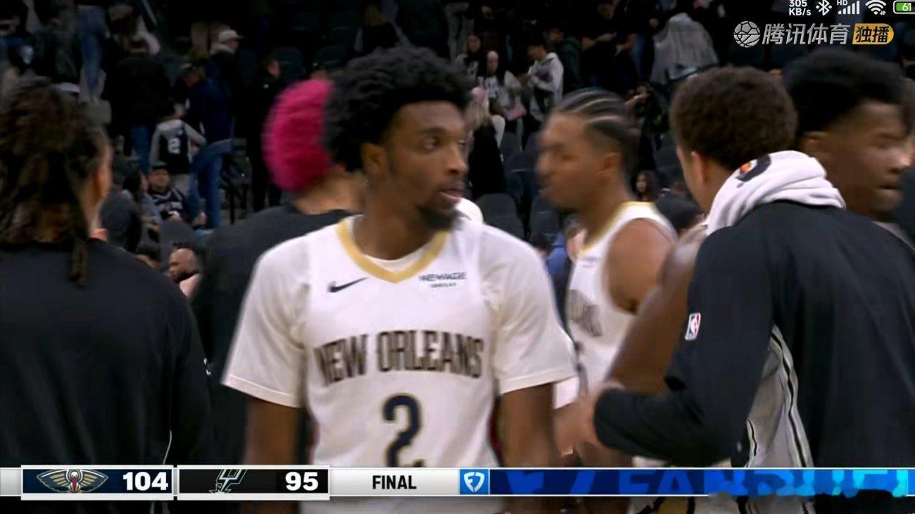 马刺主场95-104爆冷不敌鹈鹕，胜场差与掘金相同。萨迪克-贝和锡安各得24分1