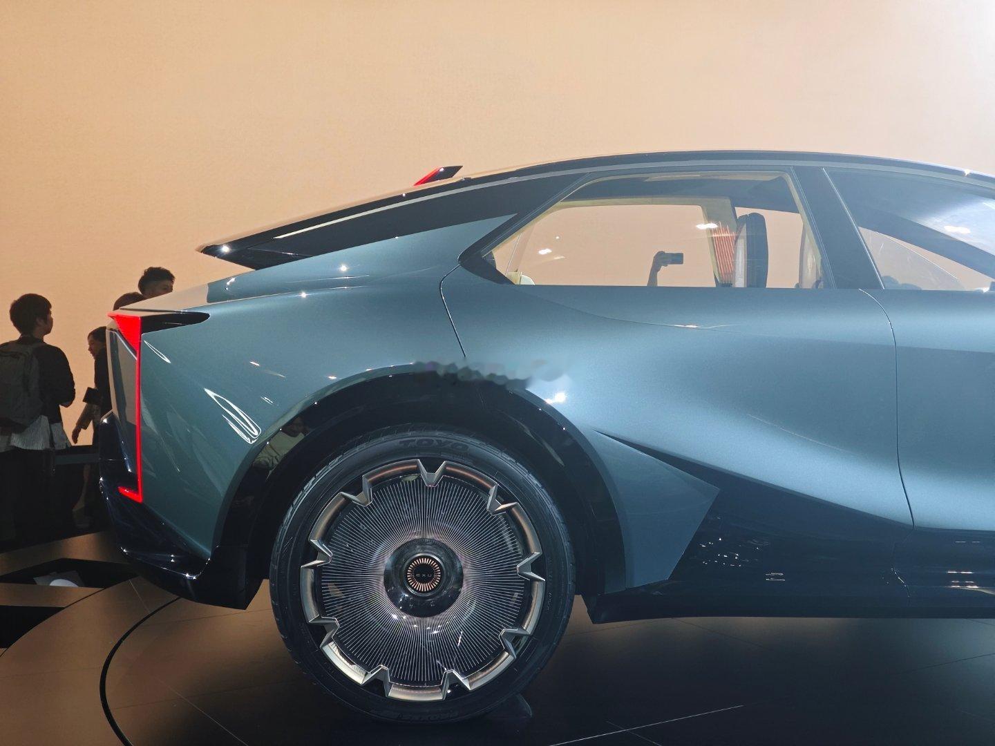 小鹏P7+（bu shi）onlycar昂雷卡  ​​​