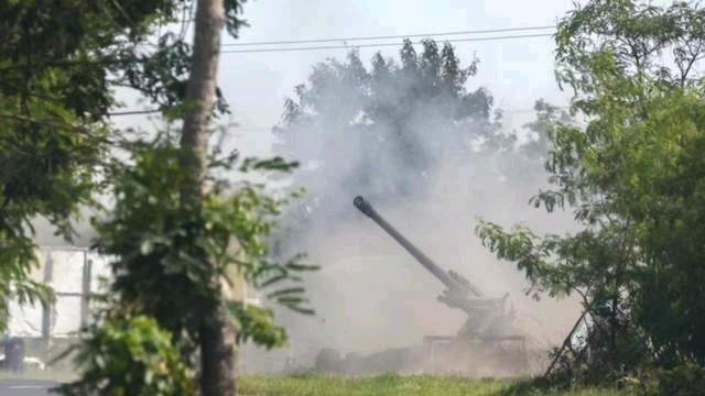 炮火波及！中国公民在柬泰边境冲突中受伤 中方强硬要求给交代
 
柬泰边境再度爆发