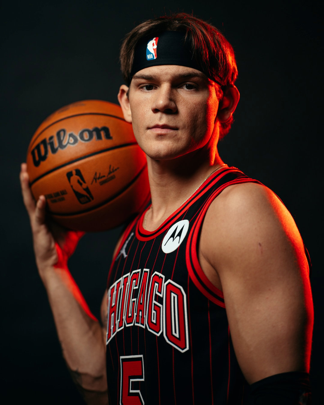 王濛拟被破格晋升据Legion Hoops报道，麦克朗在昨日的G联赛中，打出了5