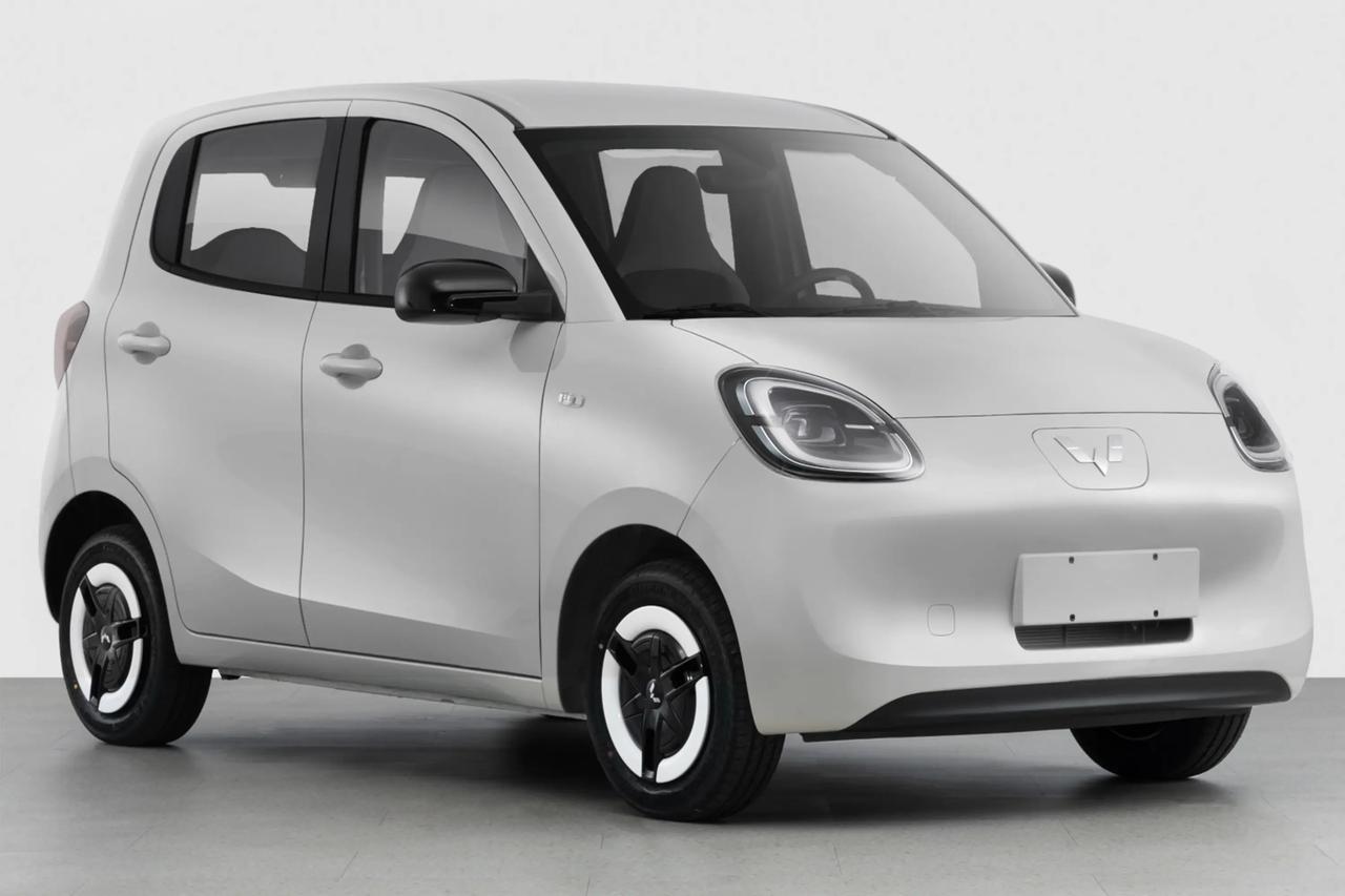 月薪4500元，能买一辆怎么样车?

评论区看到一个粉丝在问:
一个女孩子，在二