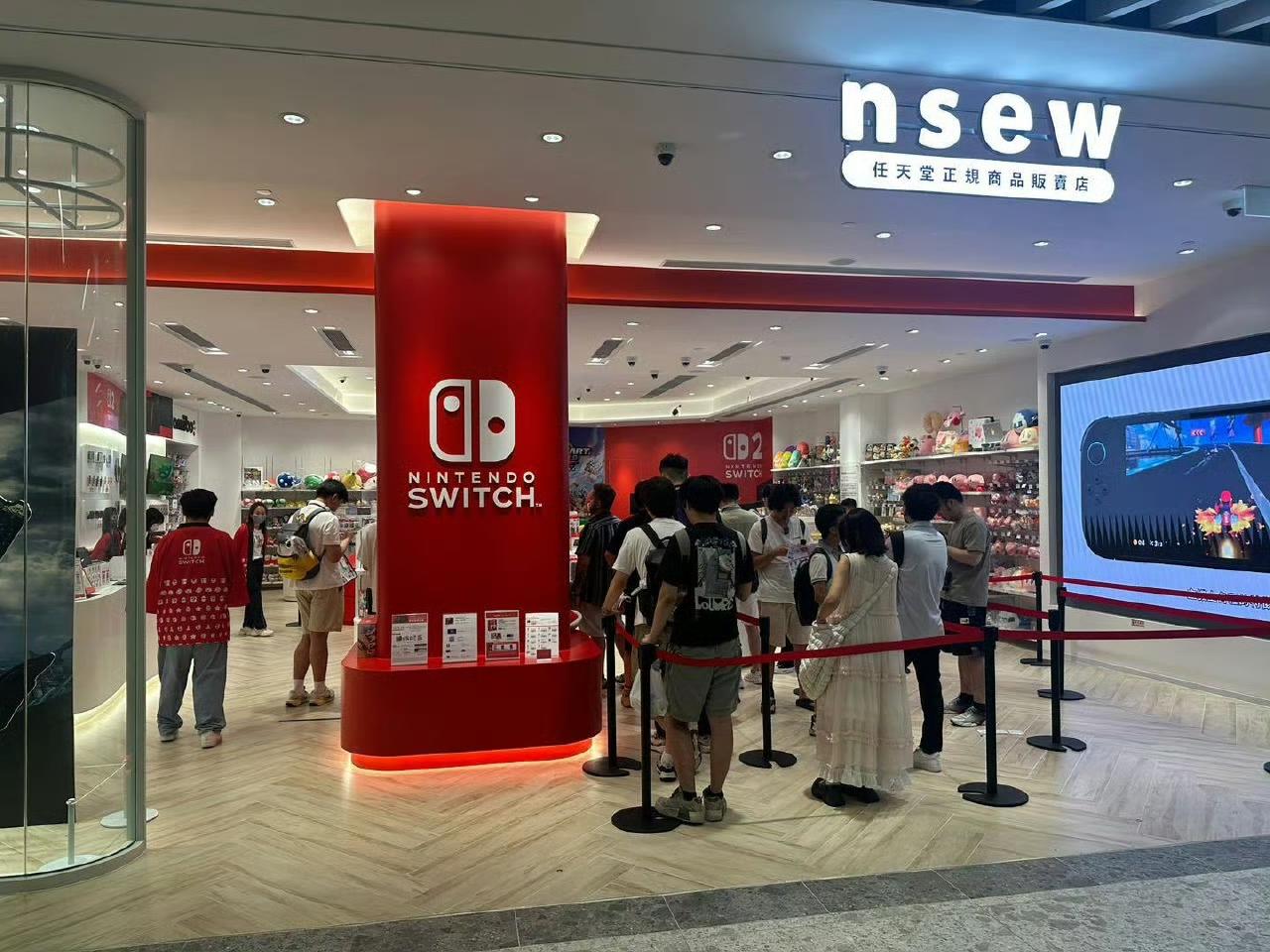 今天，在买任天堂 Switch 2 的人们