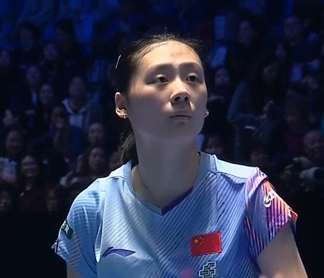 陈熠取得2胜1负获得5分的战绩，已经确保小组前两名出线。
亚乒小组赛第三轮，陈熠