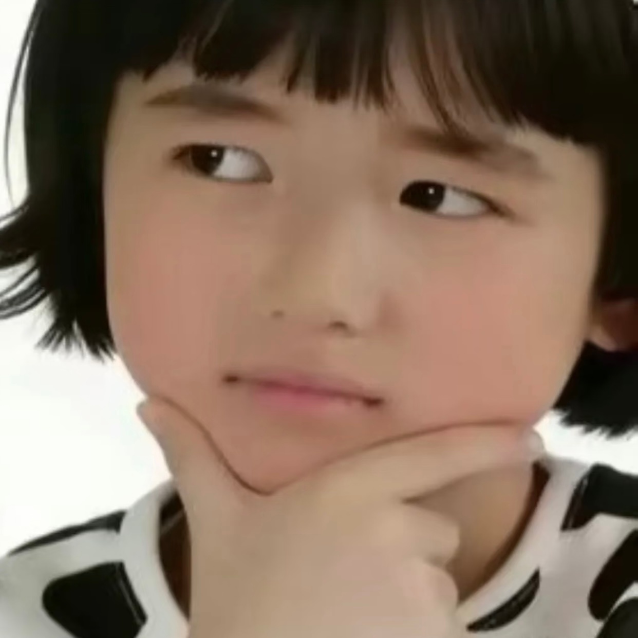 宋亚轩珍珠小子拍珍珠我也是看过时代少年团相册的人了哇~宋亚轩珍珠小子拍珍珠也太会