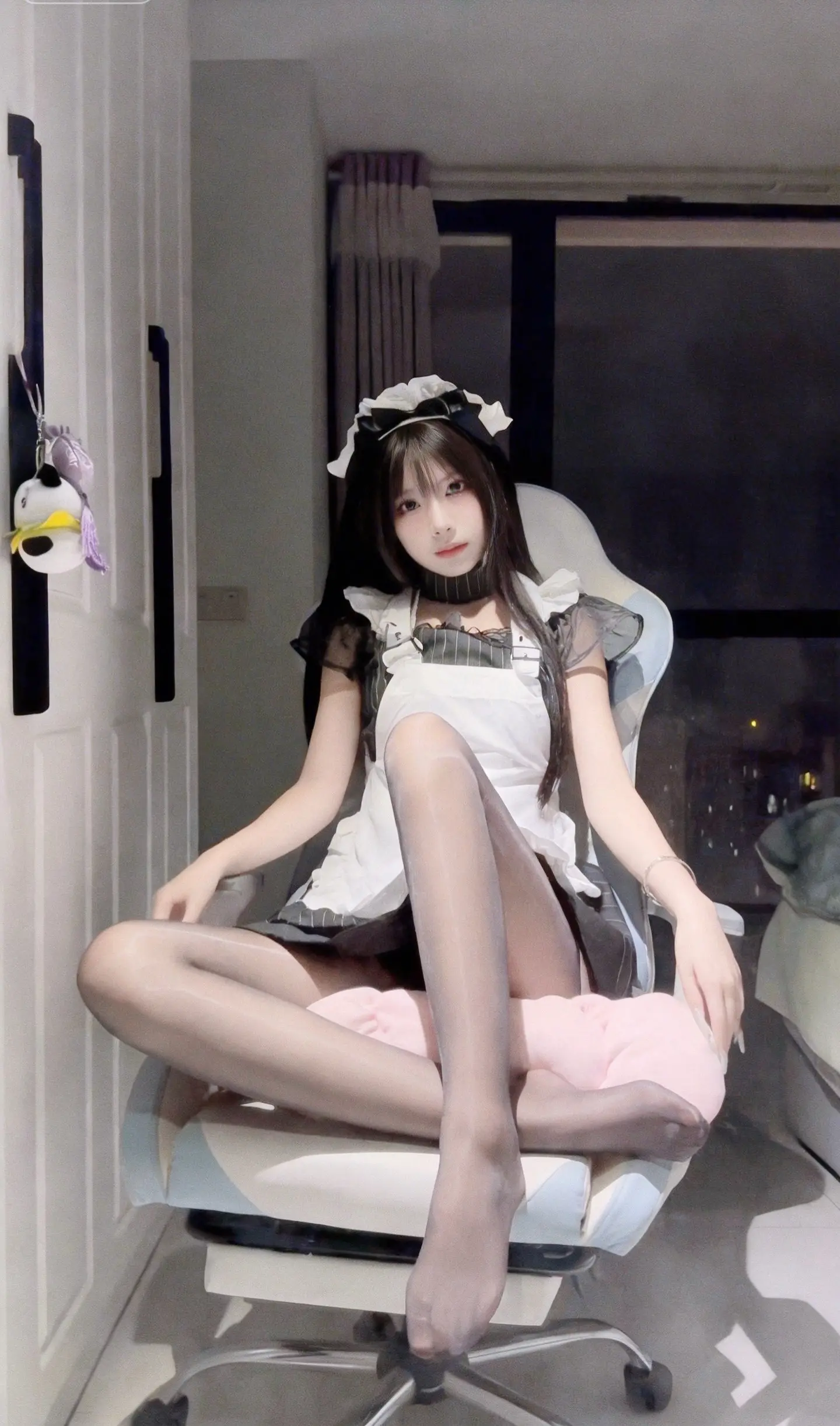 谁能拒绝软乎乎的女仆妹妹啊，一整个心动暴击，温柔与可爱全藏在镜头里，氛...