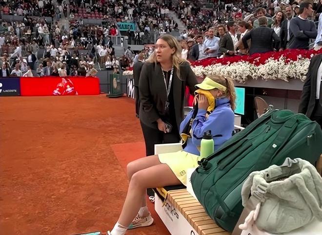 ，WTA1000赛马德里站决赛，排名世界第8的安德烈娃爆冷0-2不敌排名世界第2