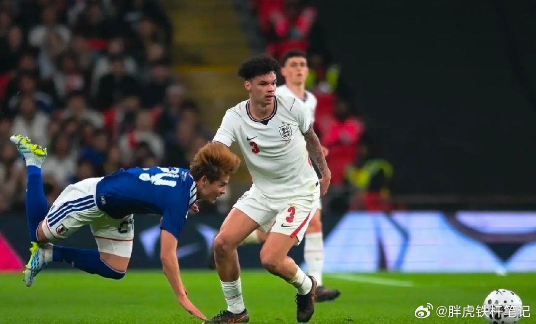 日本主帅曾遭曼联歧视，如今日本1-0击败英格兰，打脸曼联日本战胜英格兰，森保一的