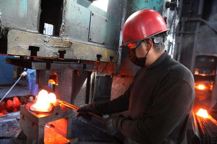 有人的地方就有江湖，我们现在很多年轻进入职场其实门槛是越来越高的。

求职这种事