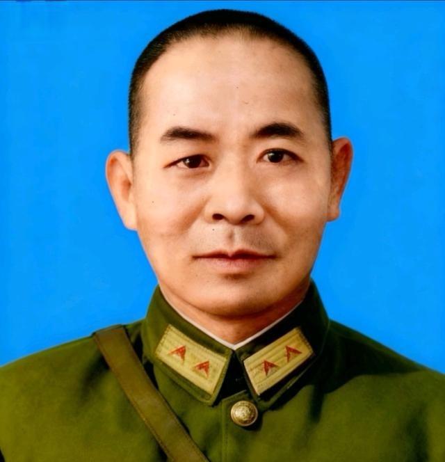 吴石被保密局逮捕后，一开始并没有受到刑讯逼供，他的餐食和别人的也不一样，很丰盛。