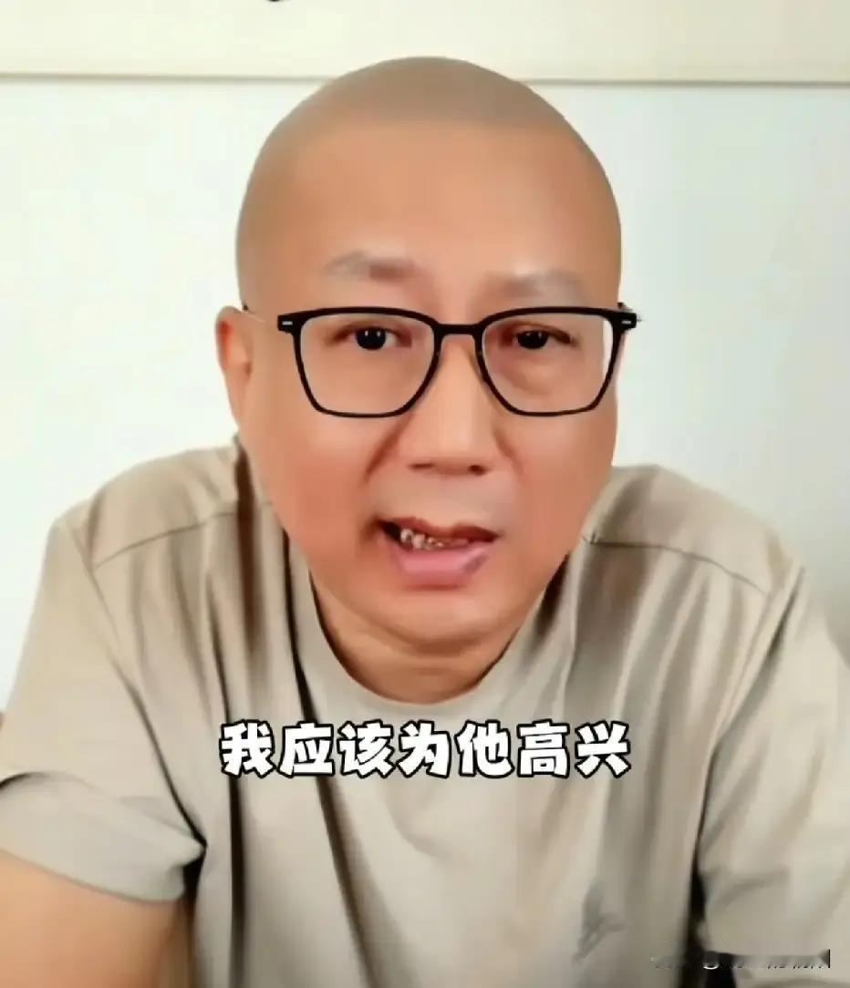 德云社正在偷偷干一件“坏事”。
 
它用相声撬动的不是笑声，是天津红桥区23%的
