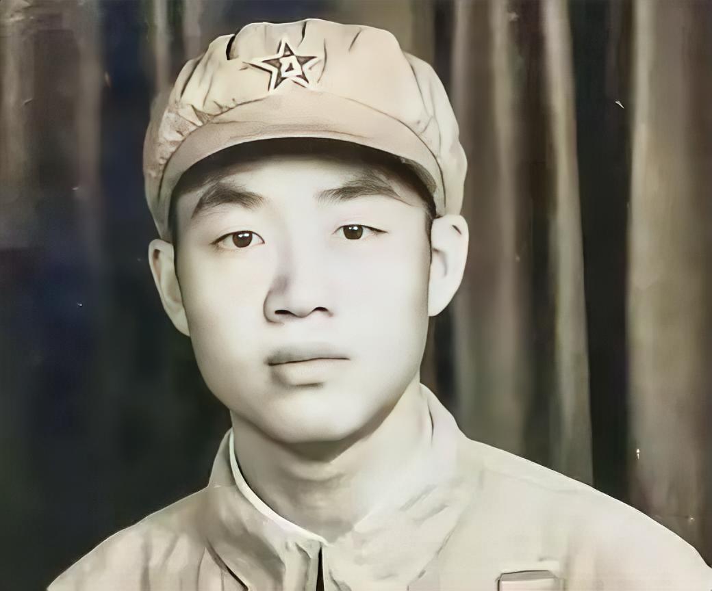 1951年秋天的朝鲜战场，空气里的硫磺味比雪还要呛人。

那是第五次战役后的一段