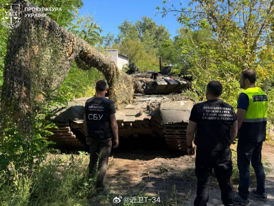 乌克兰方面的消息称：在哈尔科夫地区，乌军找到并接收了数辆T-72B3M坦克，这些