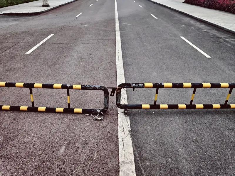 没有边界感的人，真的不值得深交。斯坦福大学研究发现，被侵犯边界时，大脑反应和遭遇