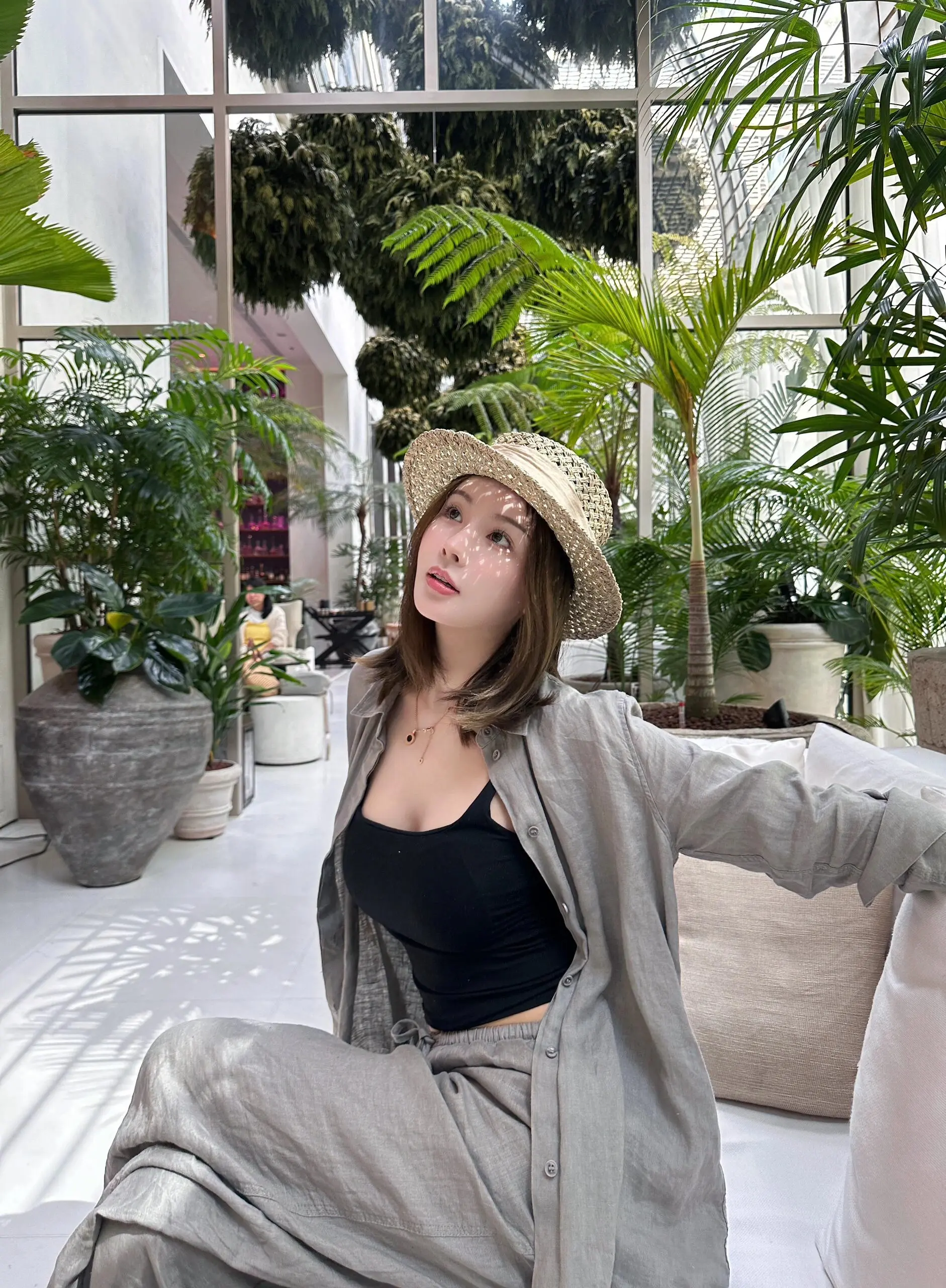 今天被一句话整破防了：“也许你老公从没爱过你，只是当年他没有更好的选择...