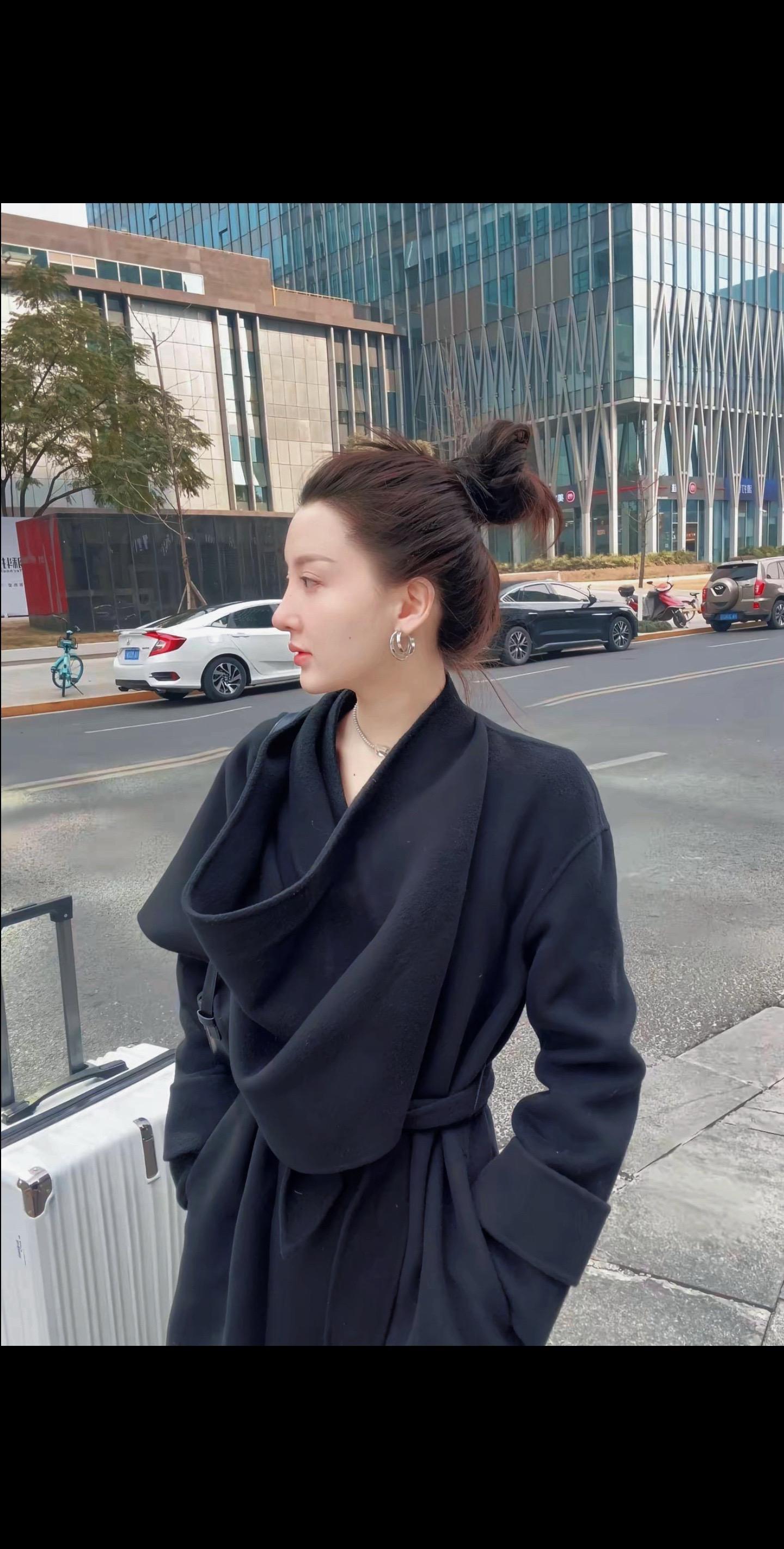 一定要珍惜你身体上尚存的欲望 比如想去的地方 想吃的东西 心心念念的人...