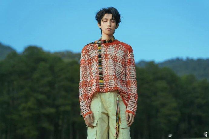 #林墨绿色的风巡演官宣##林墨首次个人巡演绿色的风#在这个夏天当然是要和一起相聚