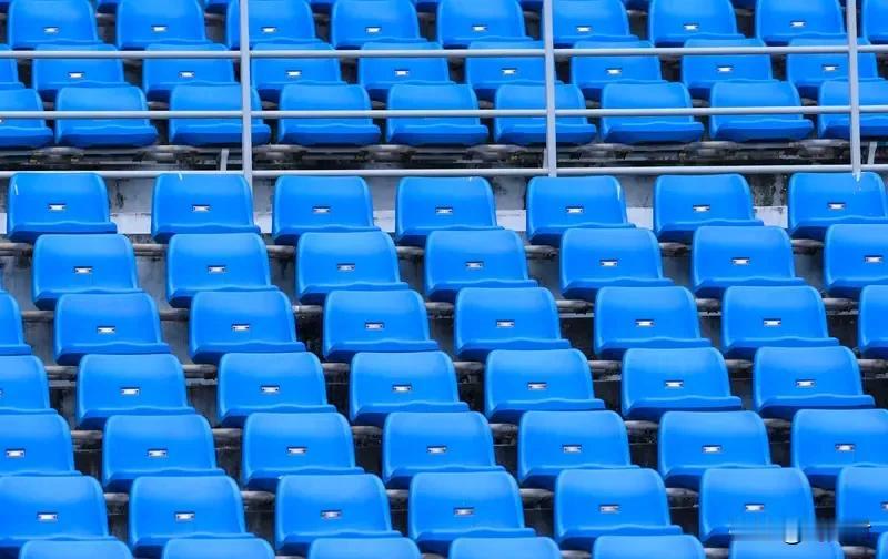 体育比赛中观众加油有多重要 体育比赛中观众加油的重要性
体育比赛中，观众加油至关