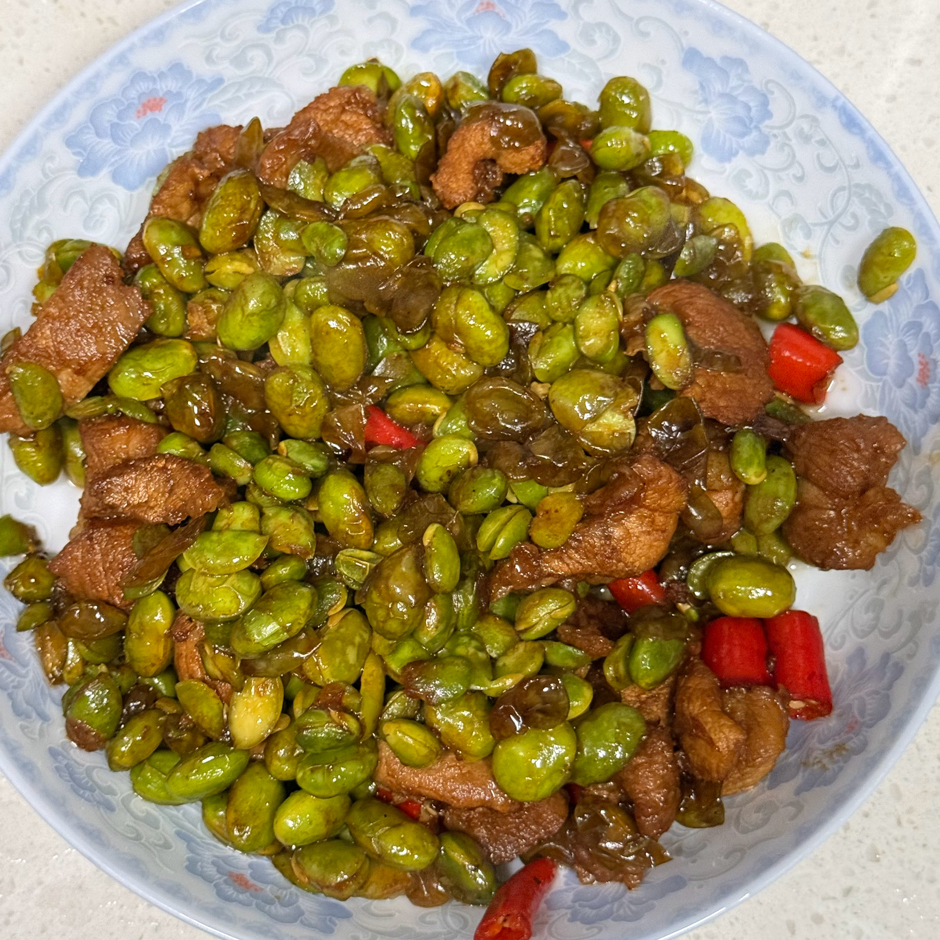 明天午饭已严肃准备 安徽经典下饭菜毛豆烧肉