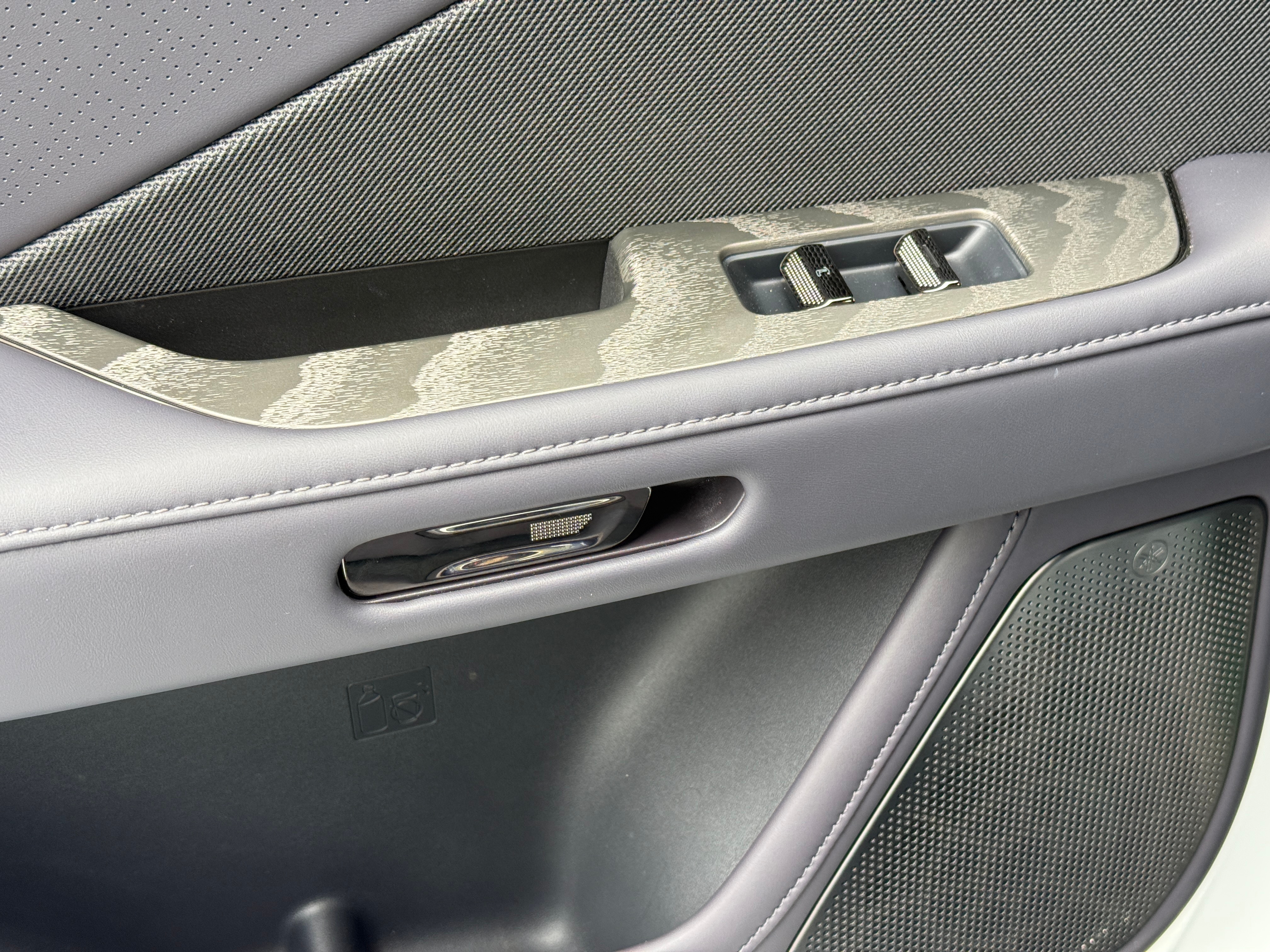 一会儿铂智7公布预售价，5米1多大车、3米02轴距、鸿蒙座舱+Momenta R