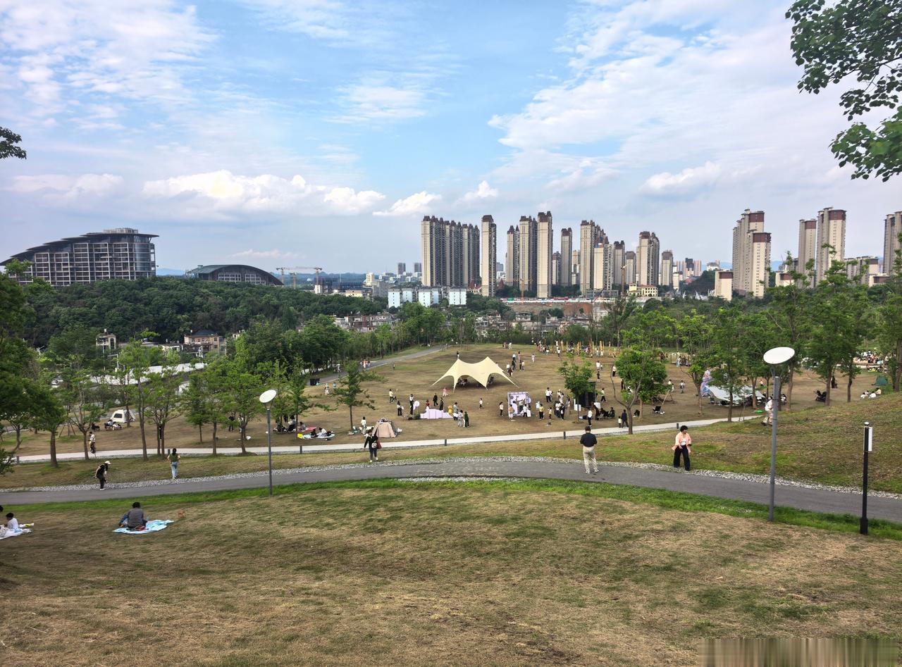 景德镇凤凰山公园于今年五一正式开放随手拍城市建设景德镇[超话] ​​​