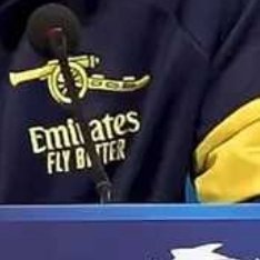 欧冠1/4决赛首回合，阿森纳将客场对阵葡萄牙体育，赛前，阿森纳门将戴维-拉亚出席