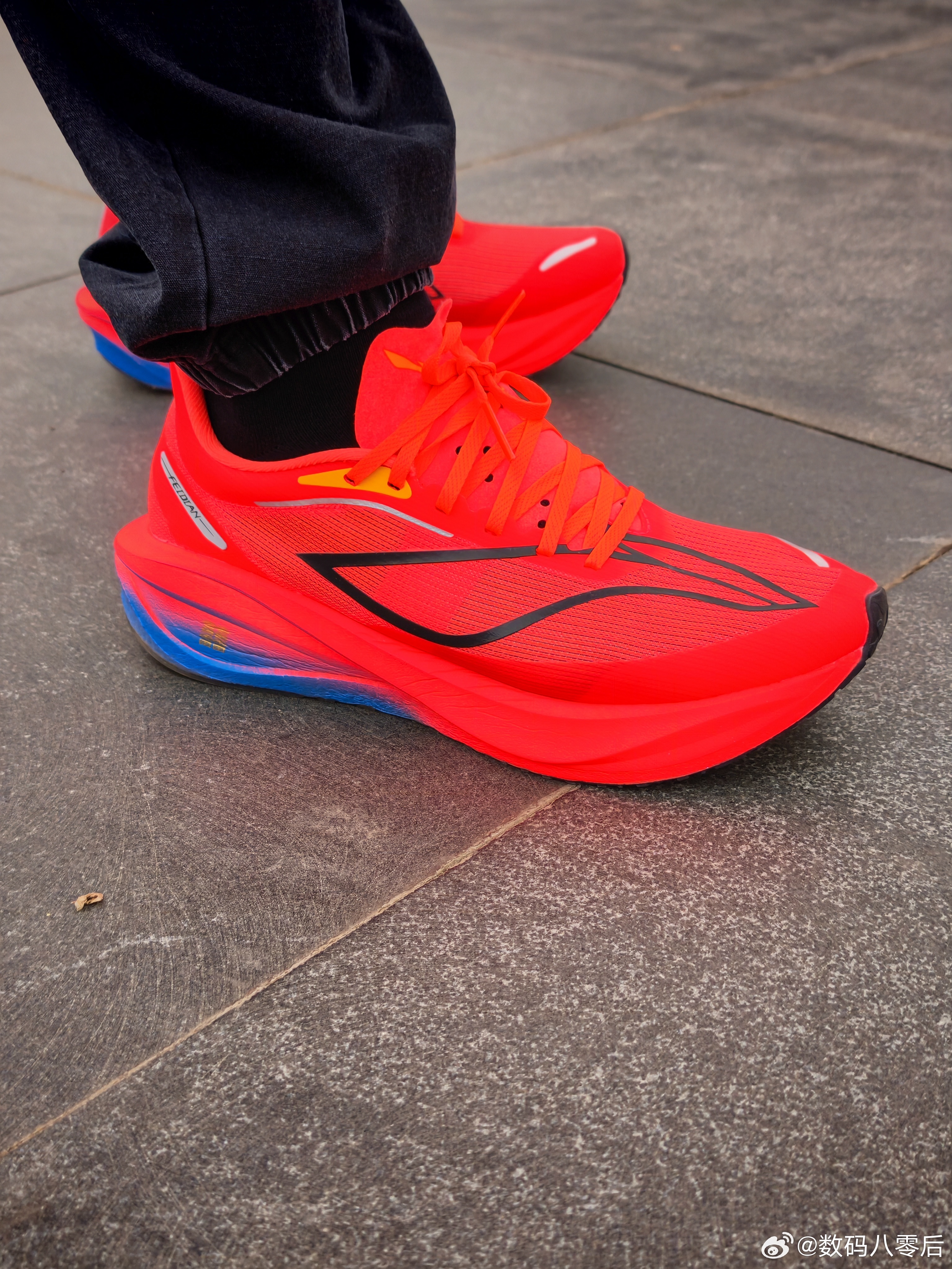 上了一件新装备，速度立马提升！