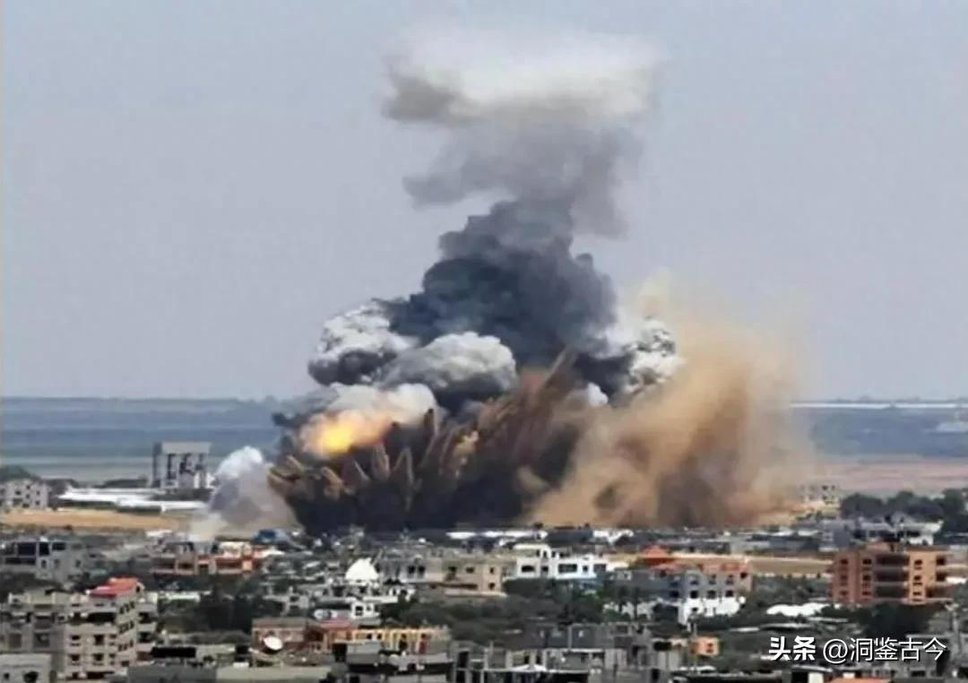 当地时间26日这事儿可太突然了！黎巴嫩真主党发表声明，用多枚导弹袭击了特拉维夫市